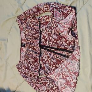 Cute Paisley Angel wing sleeve shirt